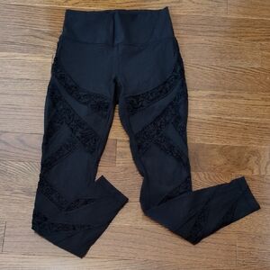 Lululemon Wunder Under Lace Detail Leggings